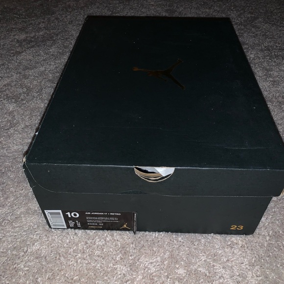 GREAT CONDITION 9.5/10 jordan 17+ retro - Picture 8 of 9